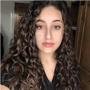 Frequento la quinta liceo classico e sono appena tornata da un semestre in Inghilterra che mi ha permesso di imparare la lingua al meglio